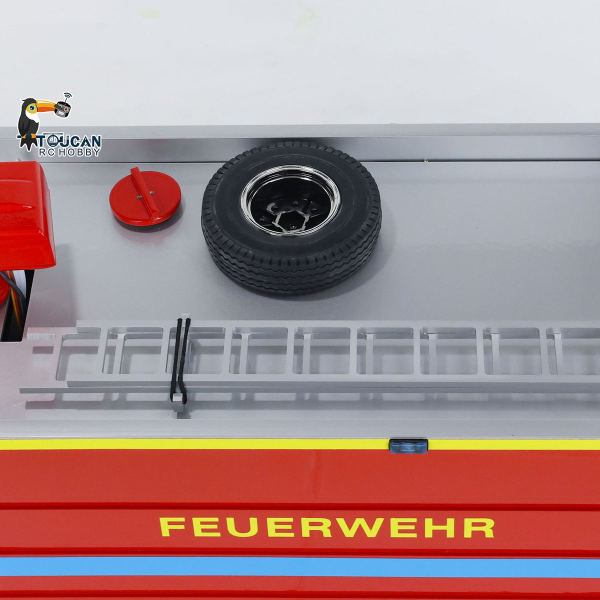 1/14 RC Feuerwehrauto 8x8 Funkgesteuertes Feuerwehrauto mit Licht und Sound Metallchassis 3-Gang-Getriebe Beleuchtungs- und Soundsystem