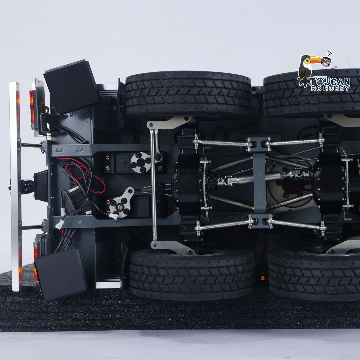 Vorbestellung NEU Eyewhale D1050 Metall 1/14 RC Hydraulischer Mobilkran LKW All Terrain Vehicle 3 Achsen Funkgesteuertes Hebezeugmodell Paladin PL18EV
