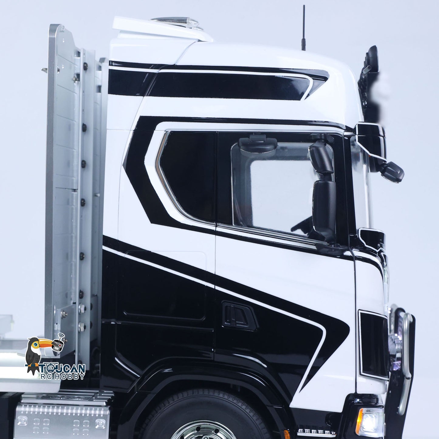 TAMIYA 6x4 1/14 RC Holztransporter SC770S 56360 Ferngesteuertes LKW Auto RTR 3-Gang Fahrzeuge Rauch Licht Sound ST8 Radio Batterie