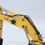 NEW TOY! 1/50 RC Digger PC520 Electric Lifting Radio Control Excavator Engineering Vehicle Metal Tracks Lights Sound Small Toy Collection