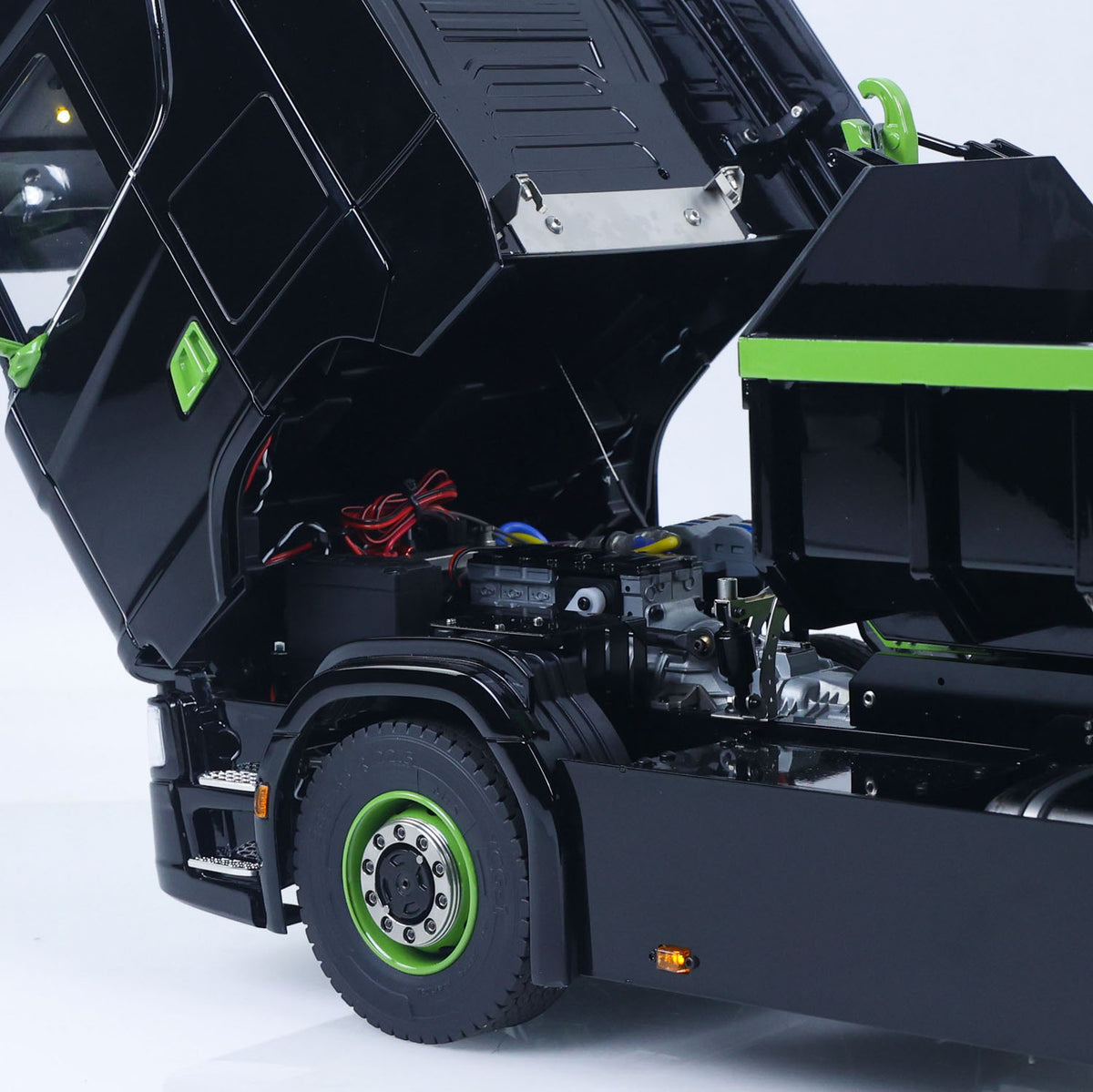 6x6 1/14 Hydraulischer RC-Muldenkipper aus Metall, Abrollkipper mit voller Hinterachse und 3-Gang-Getriebe, Licht- und Soundsystem 