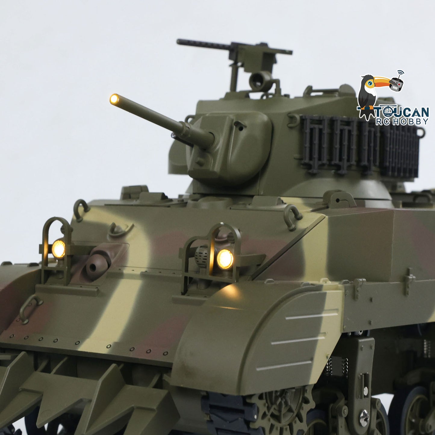 1/16 RC RTR-Panzer US M5A1 Stuart VI, ferngesteuerter leichter Panzer mit 360 Grad drehbarem Funkgerät mit zwei Batterien