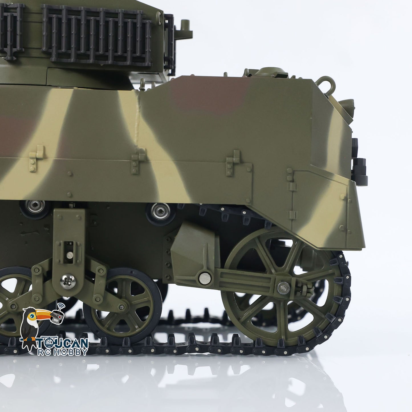 1/16 RC RTR-Panzer US M5A1 Stuart VI, ferngesteuerter leichter Panzer mit 360 Grad drehbarem Funkgerät mit zwei Batterien