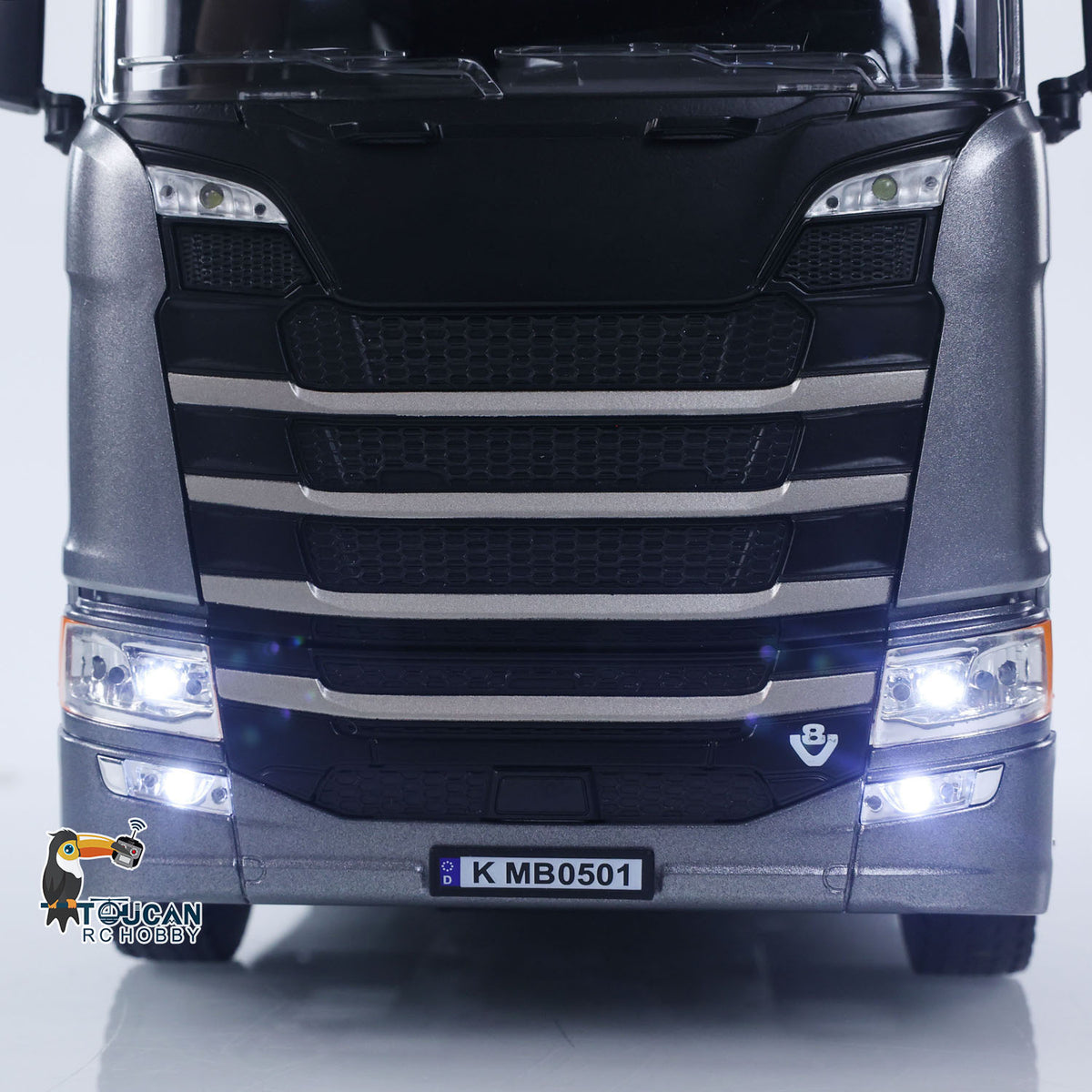 Fast Free Shipping 1/18 Plastic 6X4 Remote Control Tractor Truck SC 770S 1501 RWD RC Lorry Vehicle Light Ready to Run Model Toys