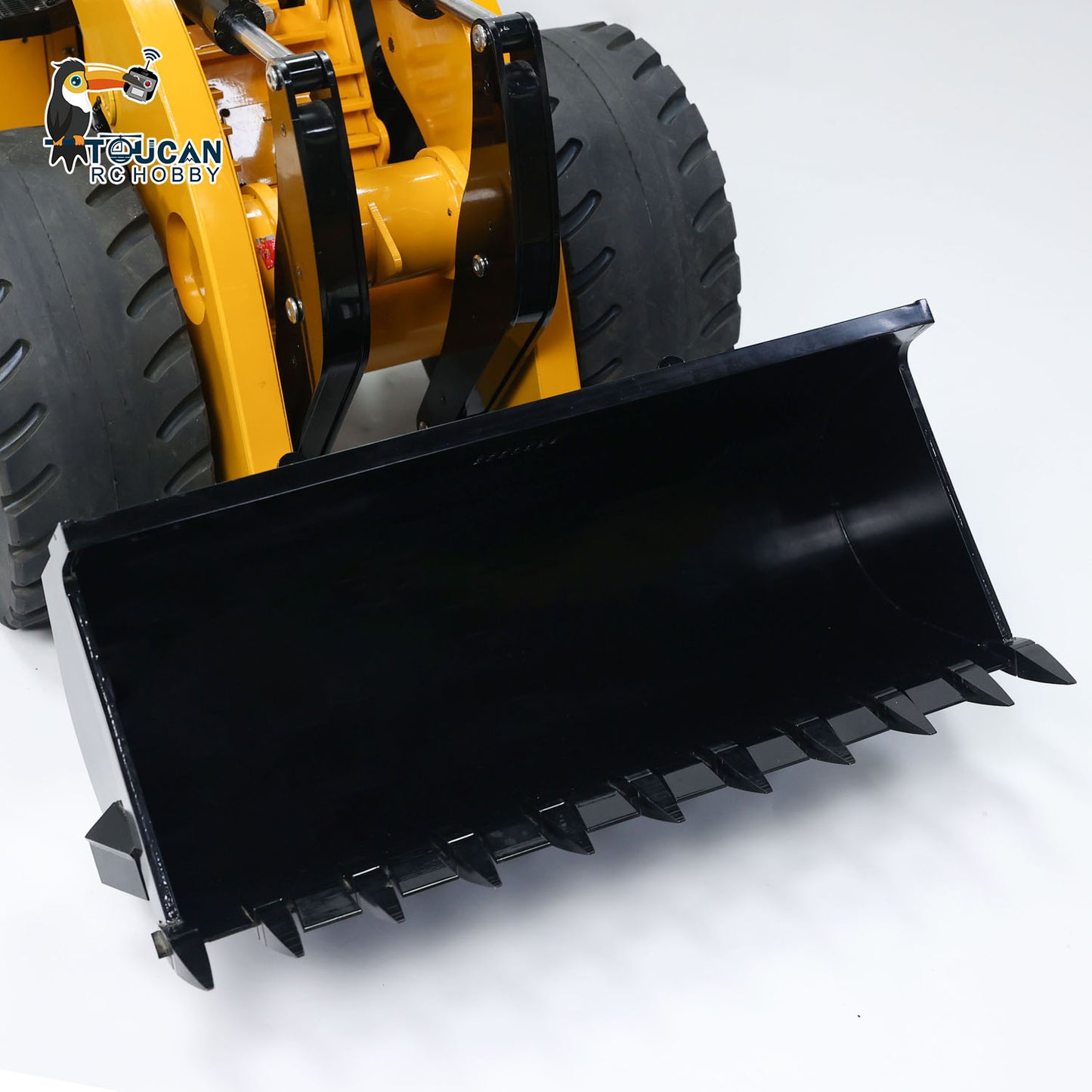 Toucanhobby L2350 1/14 Metal RC Hydraulic Loader Heavy Duty Giant Model Smoke Unit FlySky ST8 Remote Controller for Model Enthusiasts