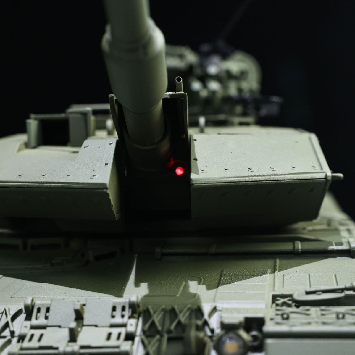 TOUCAN 1/16 Metal 3889 German Leopard A6 RTR RC Tank 360 Degree Turret Electric Periscope Barrel Recoil Smoke Metal Road Drive Idler Wheels