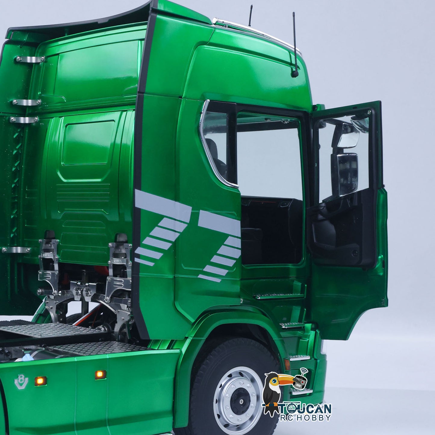 TOUCAN RC HOBBY Fast  Free Shipping 1/14 KABOLITE RC Tractor Truck SC 770S 100 6X6 2Speed Romote Control Vehicle Axle Locks Metal Chassis