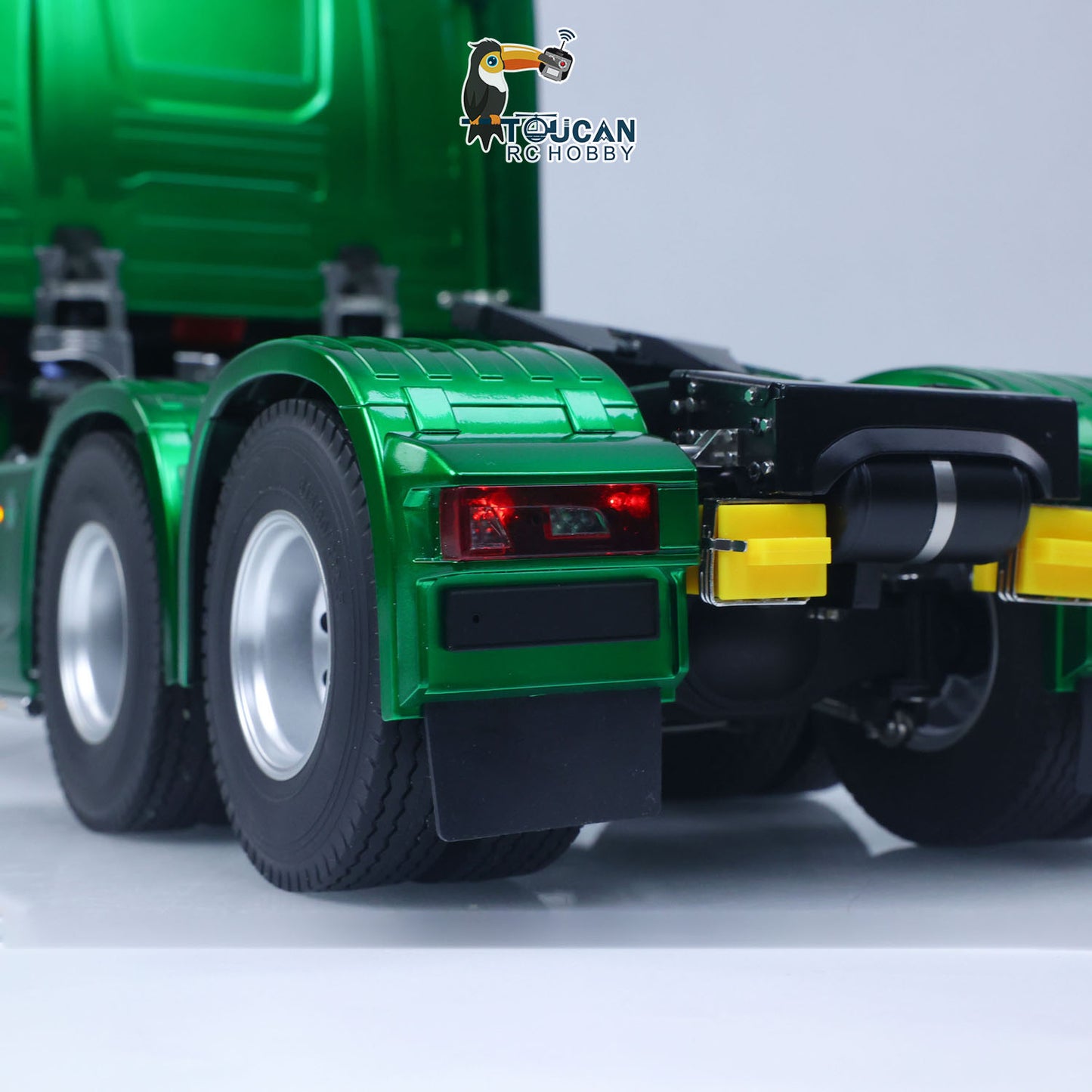 KABOLITE 1/14 770S 100 RC Sattelzugmaschine 6x6 Ferngesteuertes LKW Auto 2-Gang-Getriebe Differentialsperre Akku Funk RTR Modell