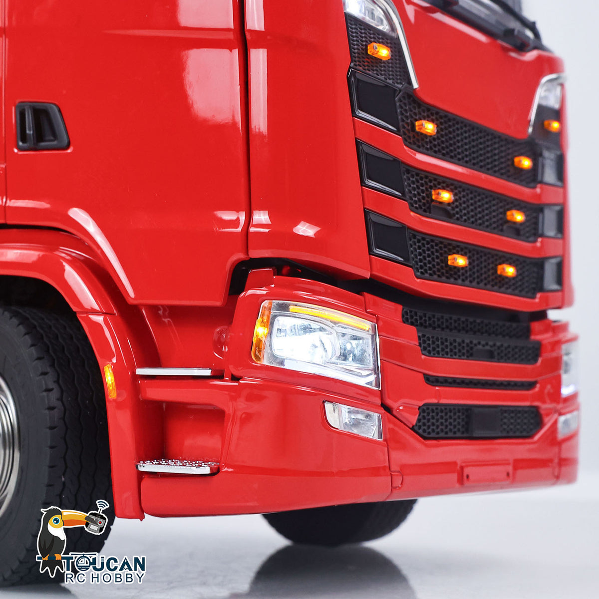 1/14 RC Truck Remote Control Tractor Truck 7-way Valves Hydraulic Crane 6x6 RC Lorry Car 3Speed Gearbox Axle Locks Light Sound System