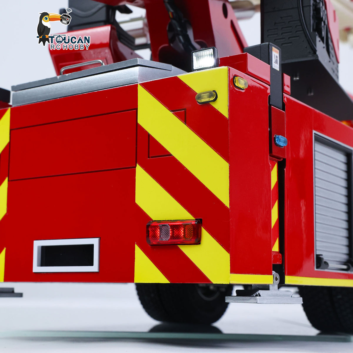 1/14 Remote Control Lift Ladder Fire Truck Electric RC Rescue Vehicle 4x4 Metal Chassis Flysky Radio Light System Sounds
