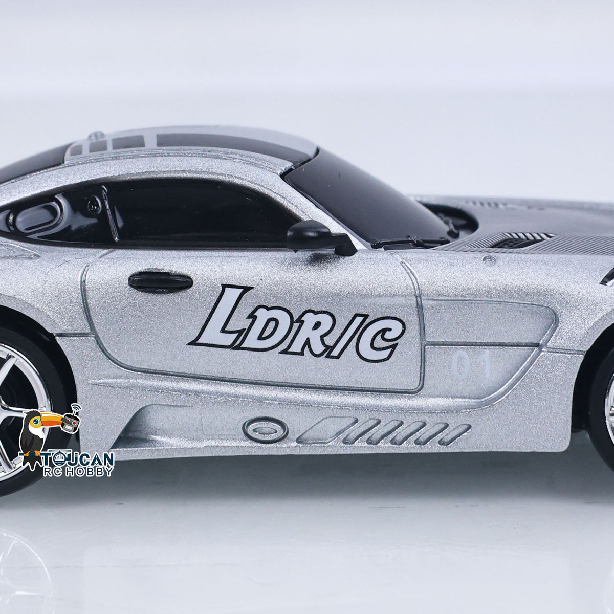 TOUCAN RC HOBBY LDRC LD4301 1/43 Radio Control Drifting Car 4X4 RC Racing Vehicle Model Metal Body Shell 2Speed LED Lights No Sound System