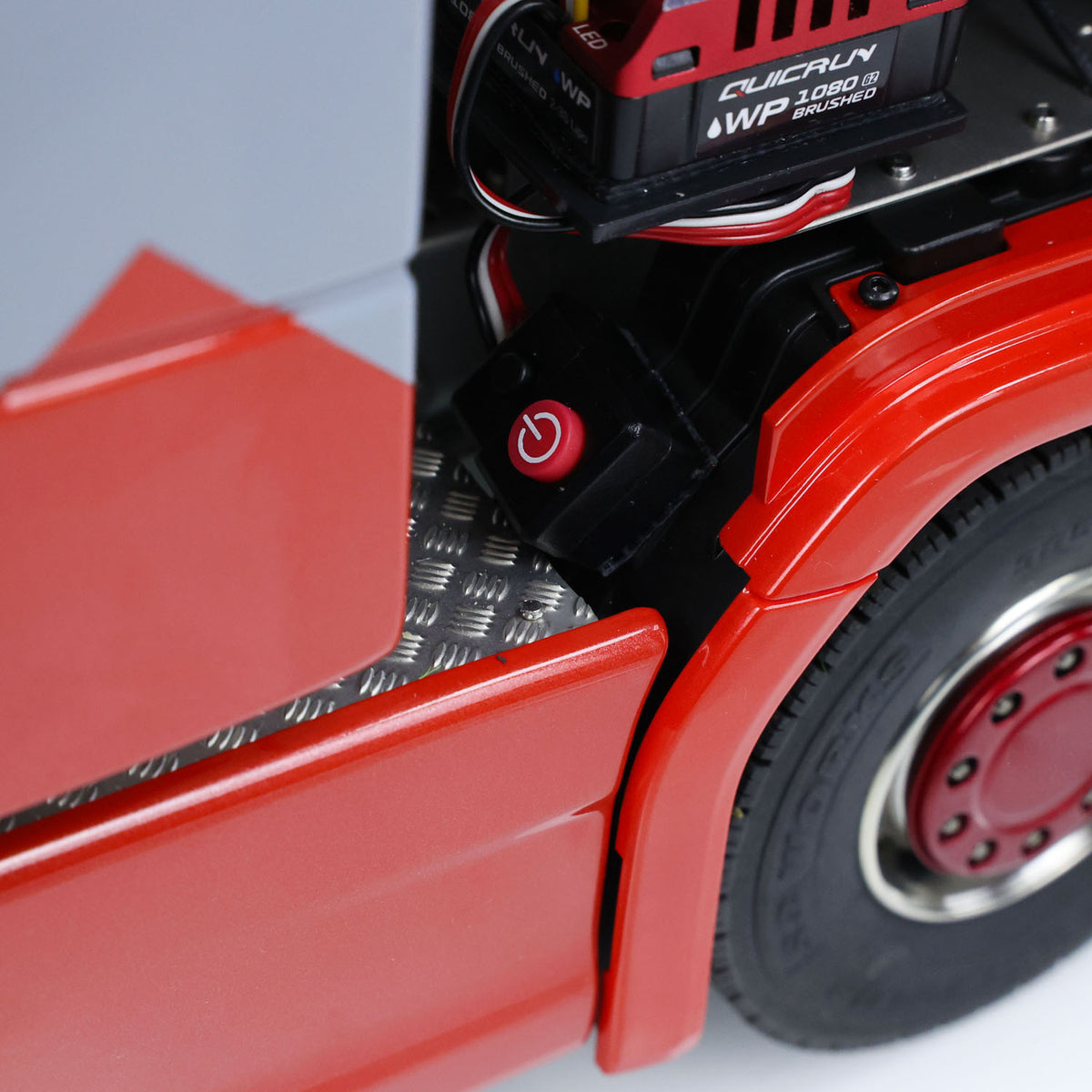 1/14 RC Sattelzugmaschine 770S 8x8 Metallchassis Fernbedienung LKW Sperrdifferential 3-Gang-Kabinenfederung Raucher ST8 Batterie