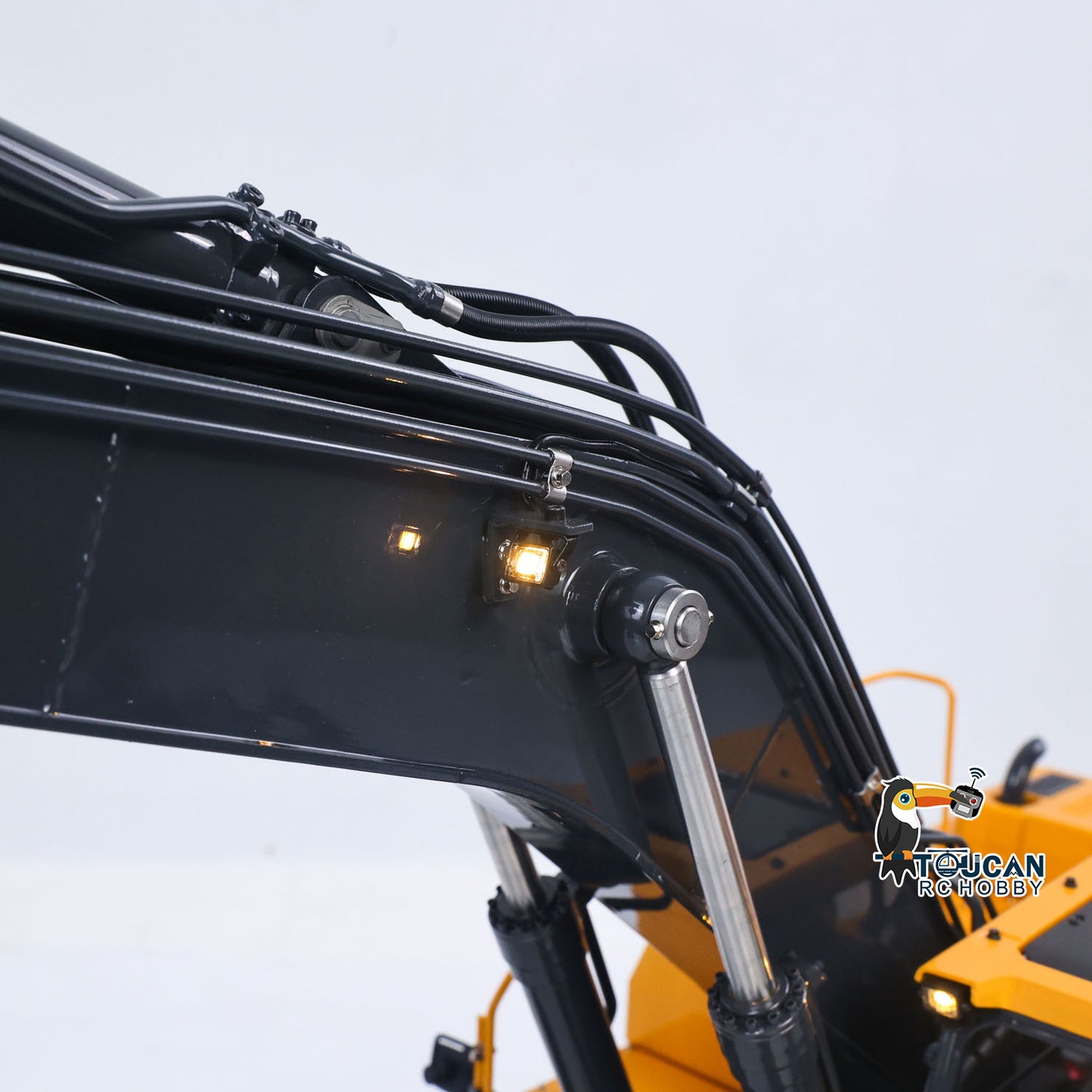 SFrog E400 Pro 1/14 Metal RC Hydraulic Excavator 9CH Valve 3 Pump Brushless Servo Quick Coupler FrSky XE Light Sound for Enthusiasts