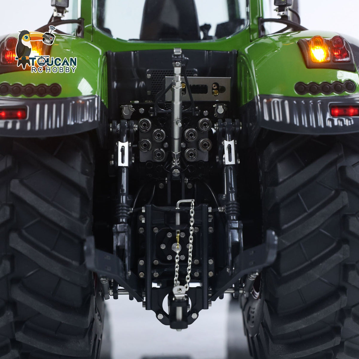 TOUCAN RC HOBBY 4WD Brand New LESU AOUE 1050 1/14 Metal Hydraulic RC Tractor Radio Control Vehicle Light Sound 4X4 Emulated Agricultural Car Hobby Models