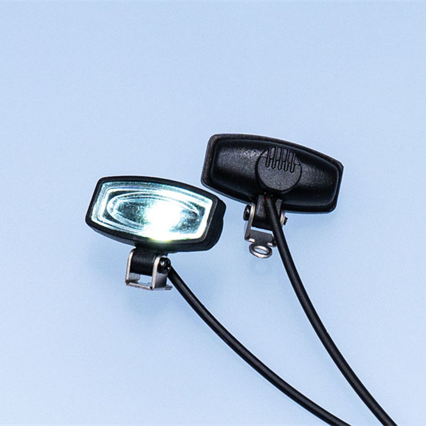 1 Paar Kunststoff-LED-Scheinwerfer 2,2 V-3 V Stirnlampe für DIY TAMIYA 1/14 RC Traktor-LKW-Modell Crawler Offroad-Auto-Dumper Teile Spielzeug