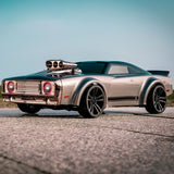 RC Drift Car Q142 1/16 2,4G Fernbedienung 4WD High Speed Muscle Car 35km/h RTR Fahrzeug Bürstenmotor LED Angel Eyes Batterie