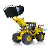 6. 1/14 RC Wheel Loader 470 3S 5200mAh Battery and Charger Included Right Side  
