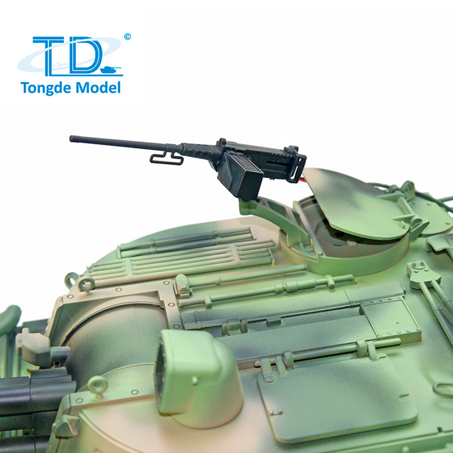 Tongde M109A2 RC-Militärpanzer im Maßstab 1/16, selbstfahrende Haubitze, Metallräder, LED-Leuchten, Rauchgenerator, simulierte Soundeffekte