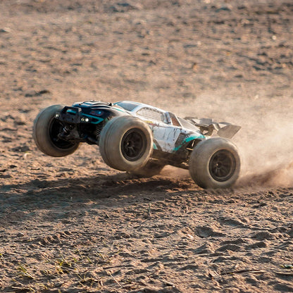 1/16 RC Offroad-Auto Q117 2,4G Fernbedienung Allradantrieb Hochgeschwindigkeitsfahrzeug 70 km/h Bürstenloser Motor ESC Hubrad RTR
