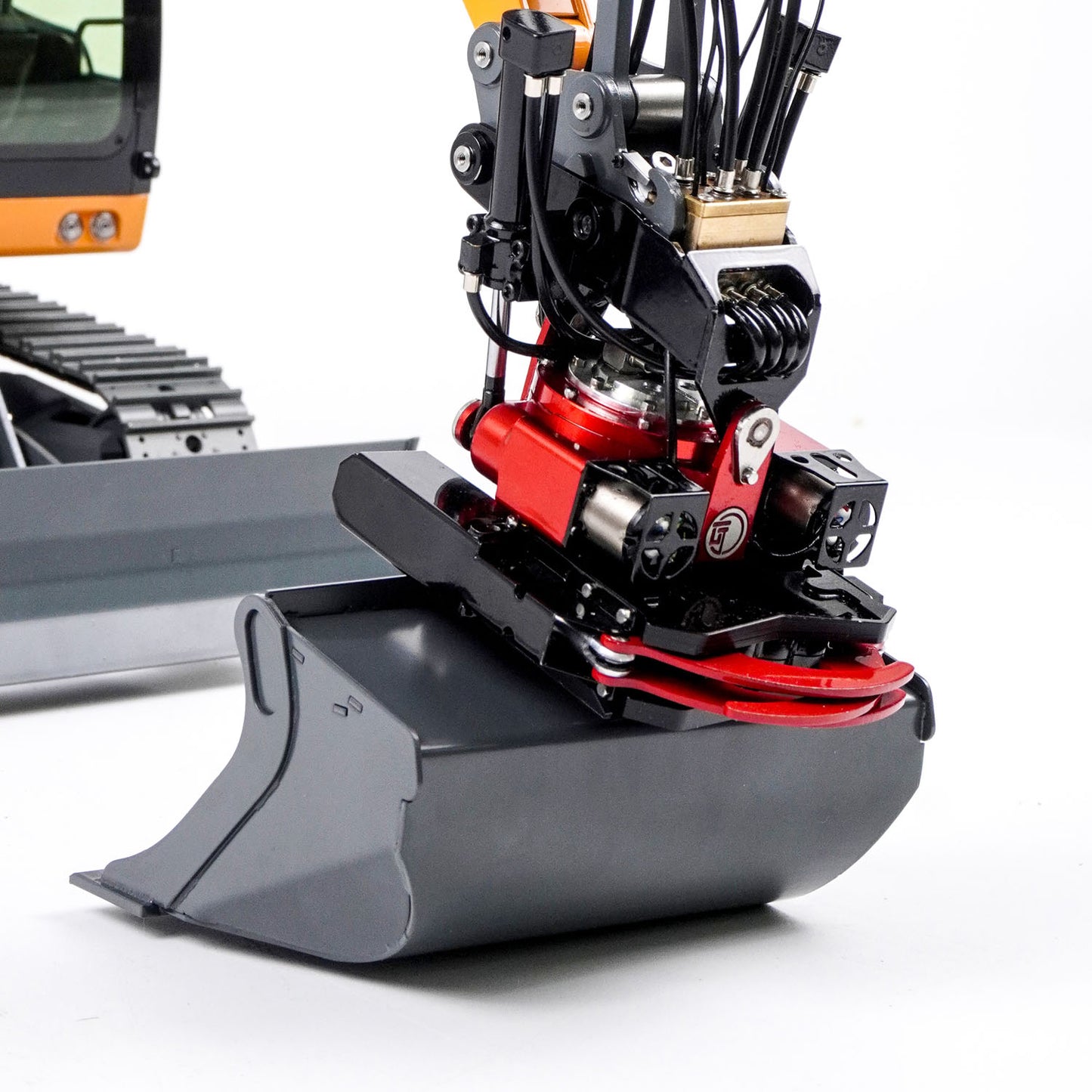CUT Model Metal Electric Vibrating Tamper/Sweeper/Hydraulic Inclined Wide/Clamshell Bucket/Log Grapple/Wrist for 1/14 RC Excavator LR914 PRO MAX DIY Models