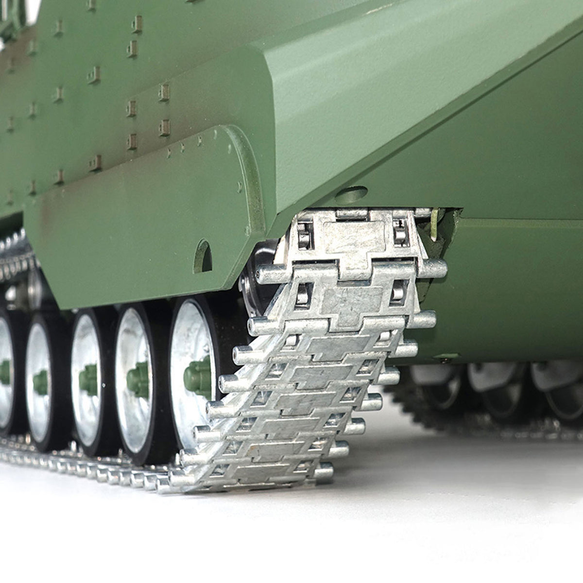 TOUCAN RC HOBBY Tongde TD3.0 1/16 Scale RC Armored Transport Vehicle Remote Control Tank Model Infrared Combat 320degrees Rotating Sound Smoke Lights