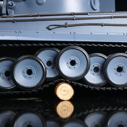 Henglong 1/16 TK7.0 Plastic 3818 German Tiger I RTR RC Tank with Infrared Combat Smoke BB Unit Sounds Lights Metal Road Wheel Suspension