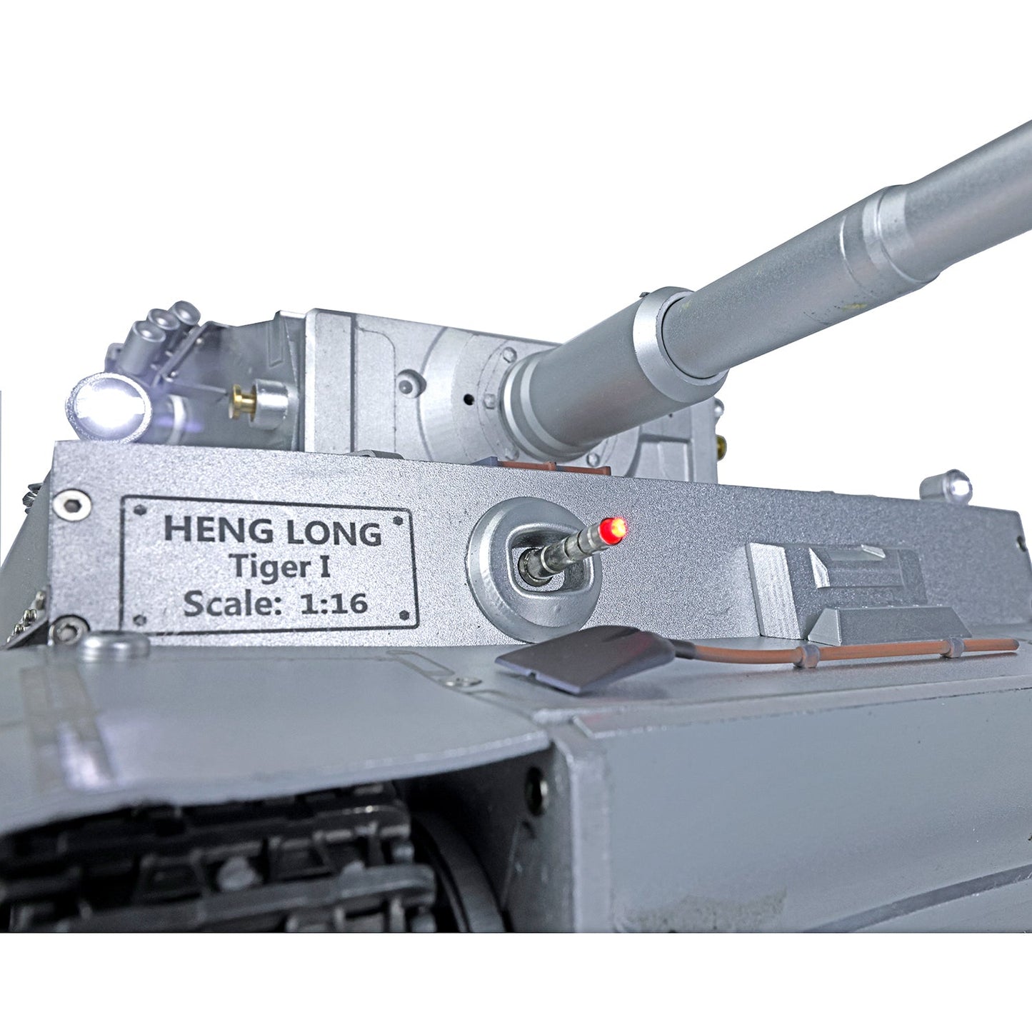 Henglong 1/16 TK7.1 Full Metal 3818-Pro German Tiger I RTR RC Tank with 360 Degrees Turret BB IR Smoke Sound Light System