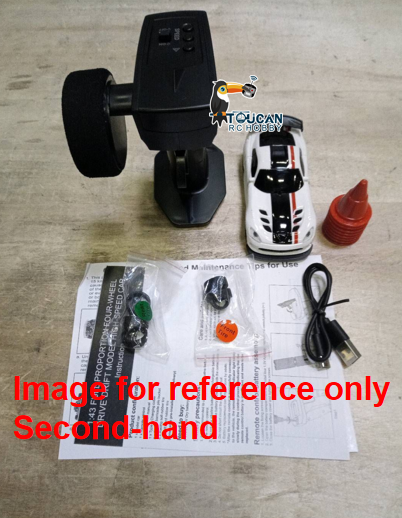 Fast Free Shipping Second Hand EU Stock 1:43 Remote Control Drift Car LED Effects RC Racing Vehicles AWD Battery Charger Mini Model for Enthusiasts and Players