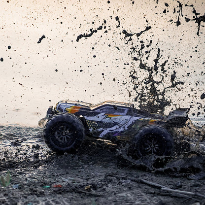 1/16 RC Pickup Truck Q117 4WD Fernbedienung Hochgeschwindigkeits-Geländewagen 70km/h RTR Batterie Bürstenloser Motor ESC Hubrad