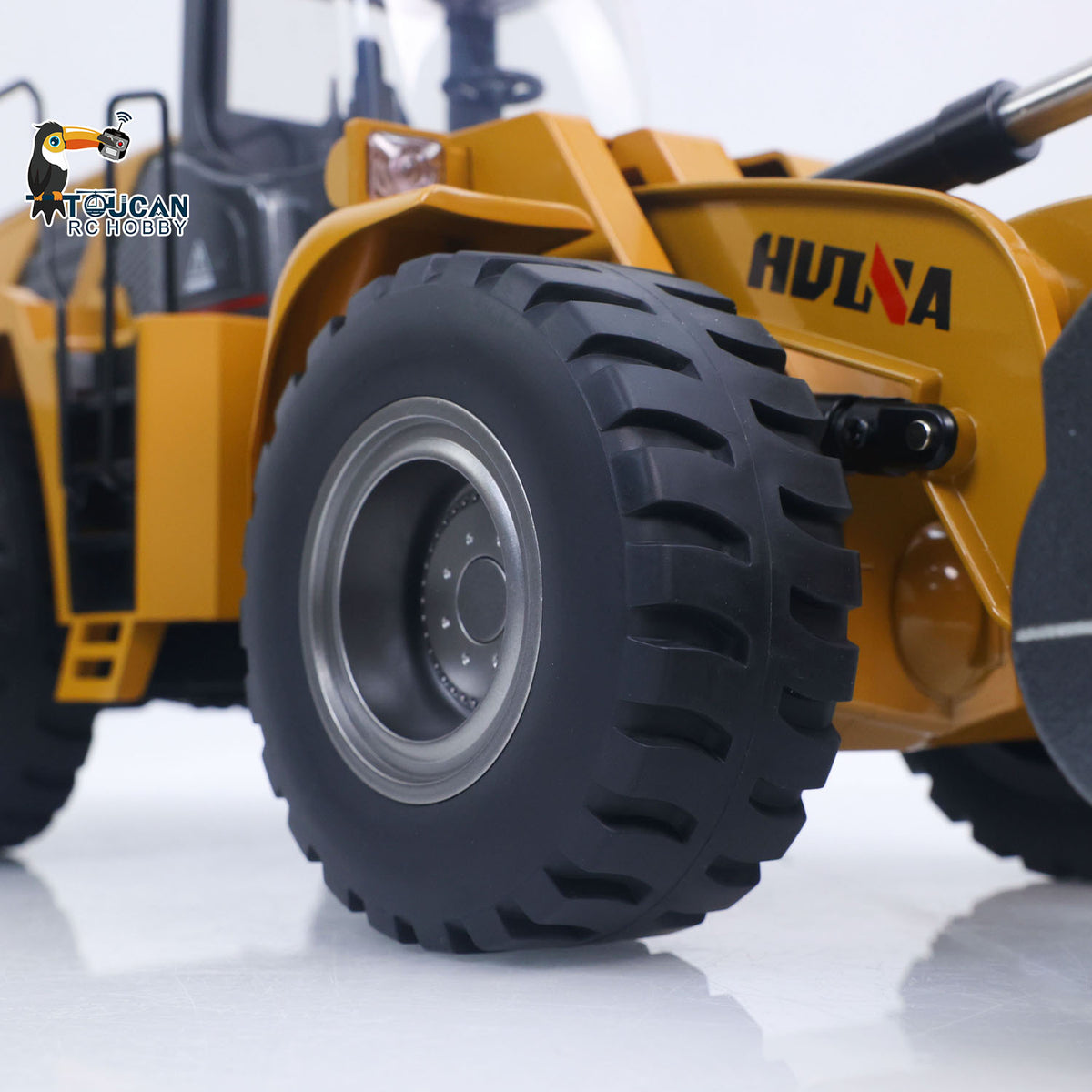 1/14 HUINA 1583 RC Loader 30m Remote Control Distance Range Test