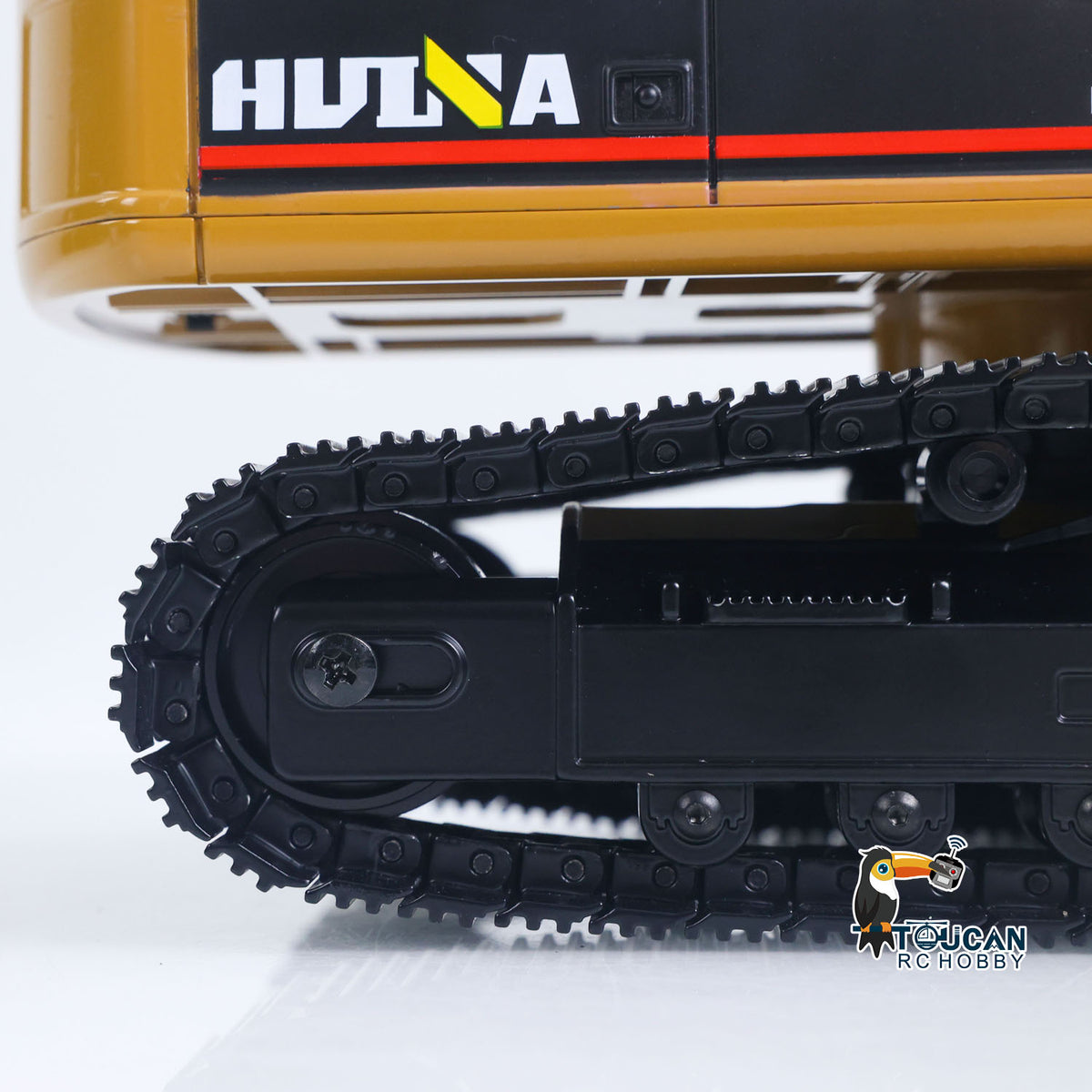 1/14 HUINA 1580 RC Excavator Smoother Track Movement And Super Detailed Cab With Opening Door