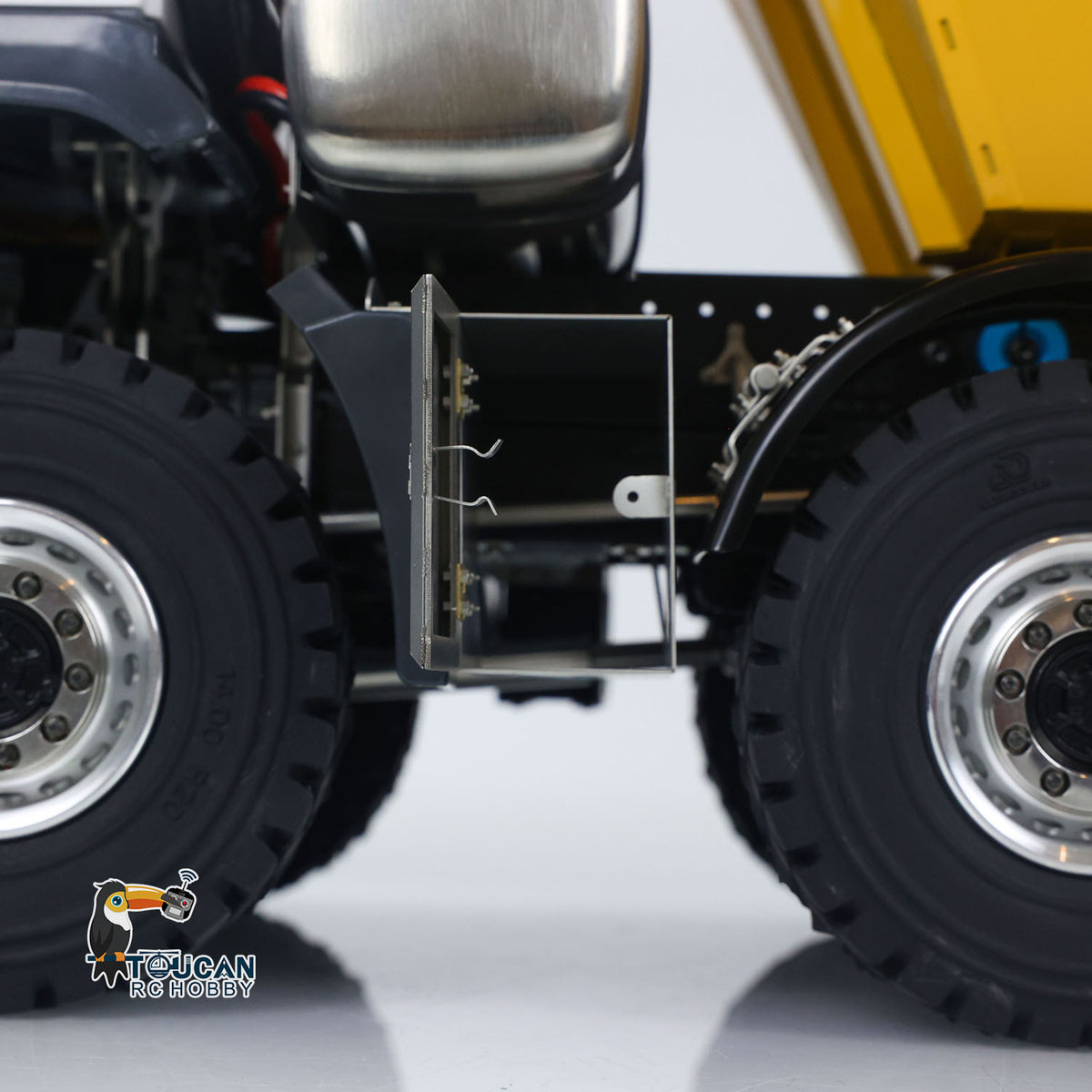 JDM 219 Metal 1/14 Dump Truck 10x10 Hydraulic Mining with U-Shaped High Bucket and 3-Speed Transmission including FS-i6S Radio Lights Sound Battery Charger