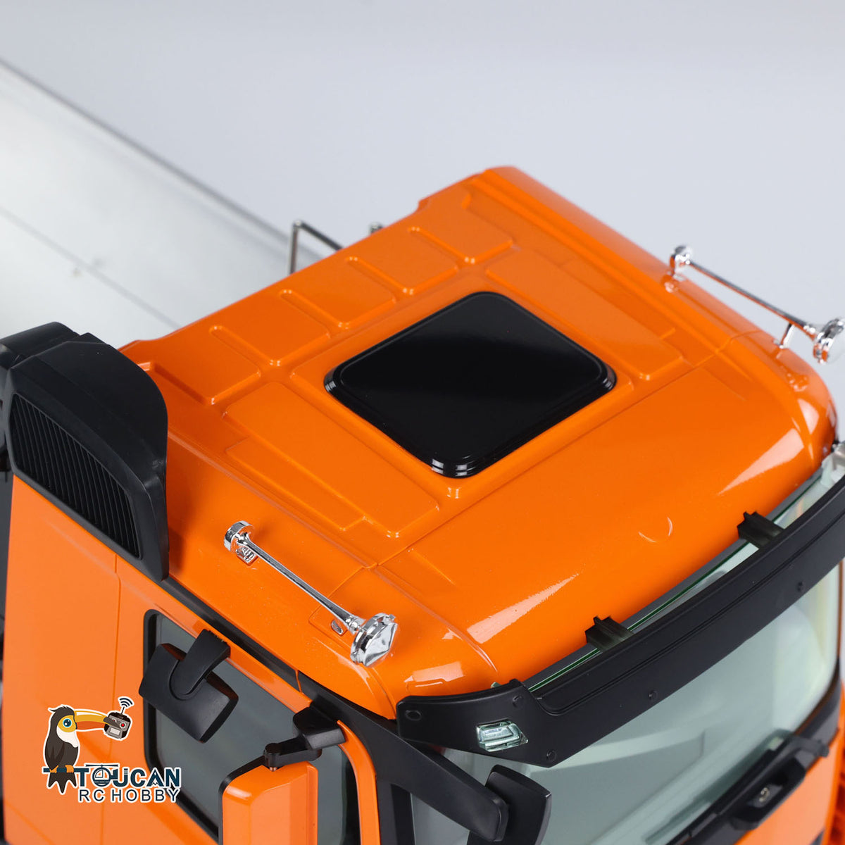 KABO 5701 Plastic Metal 1/14 Dump Truck with 4x4 Axle System and Lead Screw Dump Bed Lifting featuring Sound System Light Kit Battery and 2.4G Radio