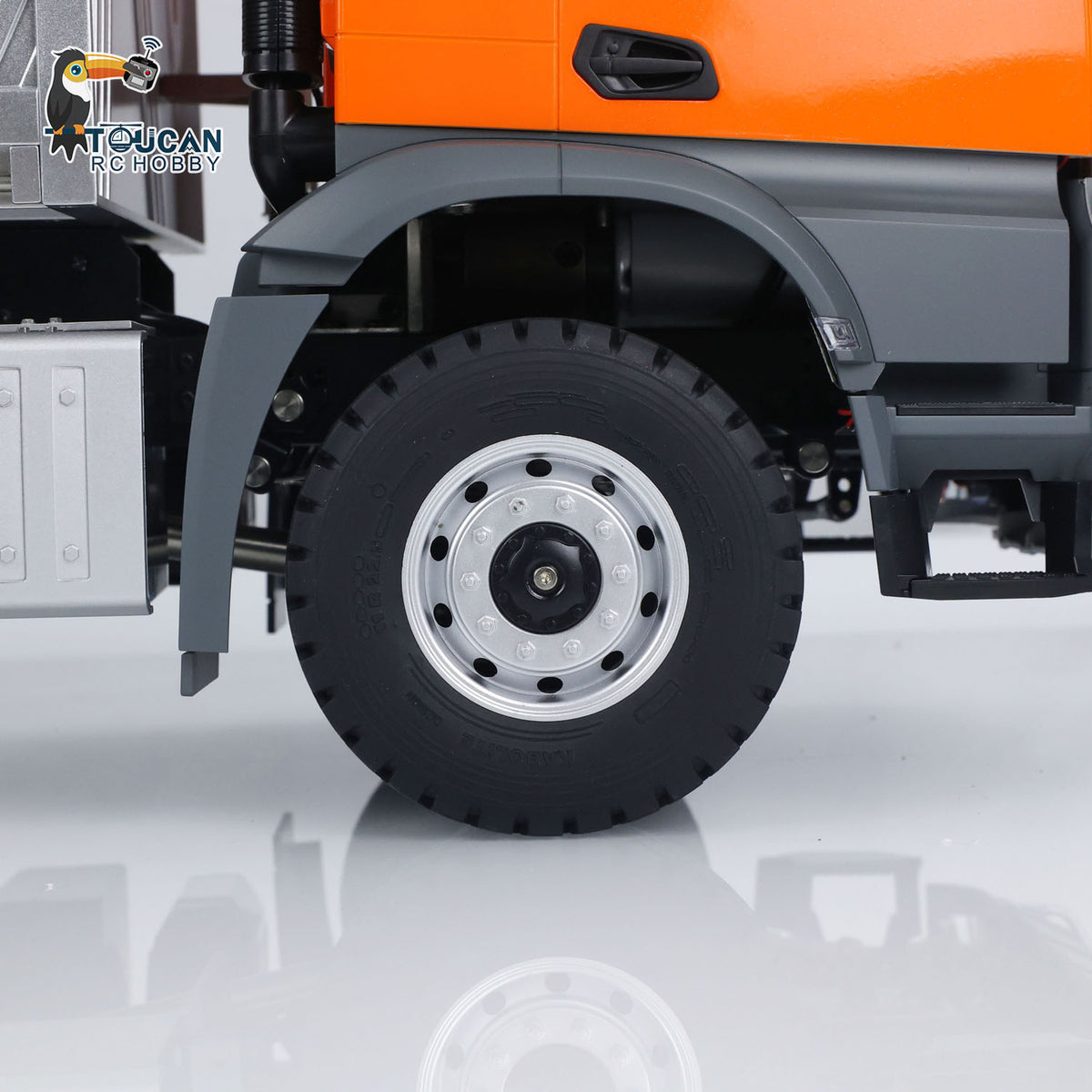KABO 5701 Plastic Metal 1/14 4x4 Dump Truck with Screw Lifting Mechanism and 2-Speed Gearbox including ESC Sound Light All-in-One Board and Charger