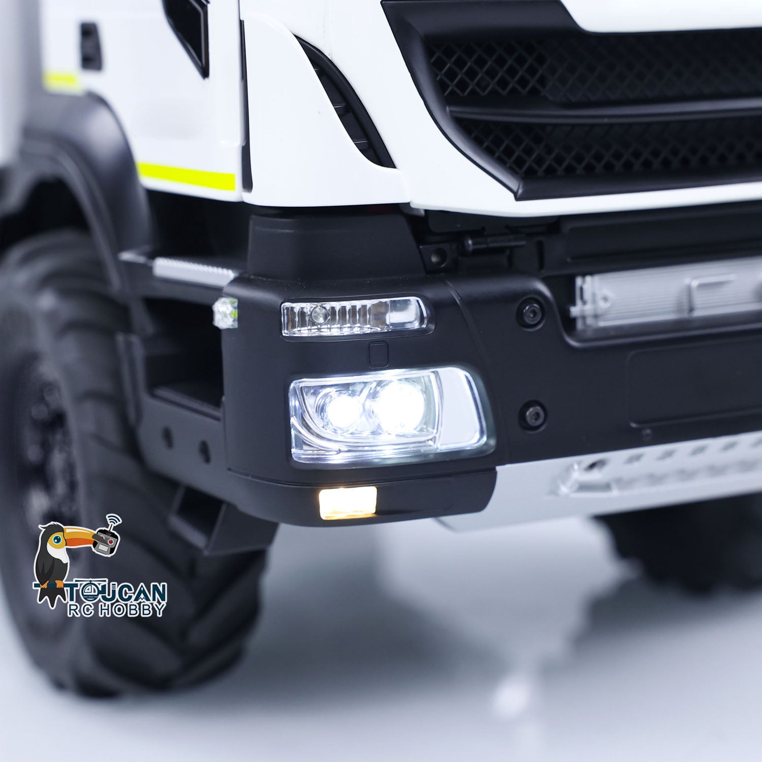 1/14 RC 4x4 Hydraulic Dump Truck MD-4x4 electric motor and ESC mounted on chassis