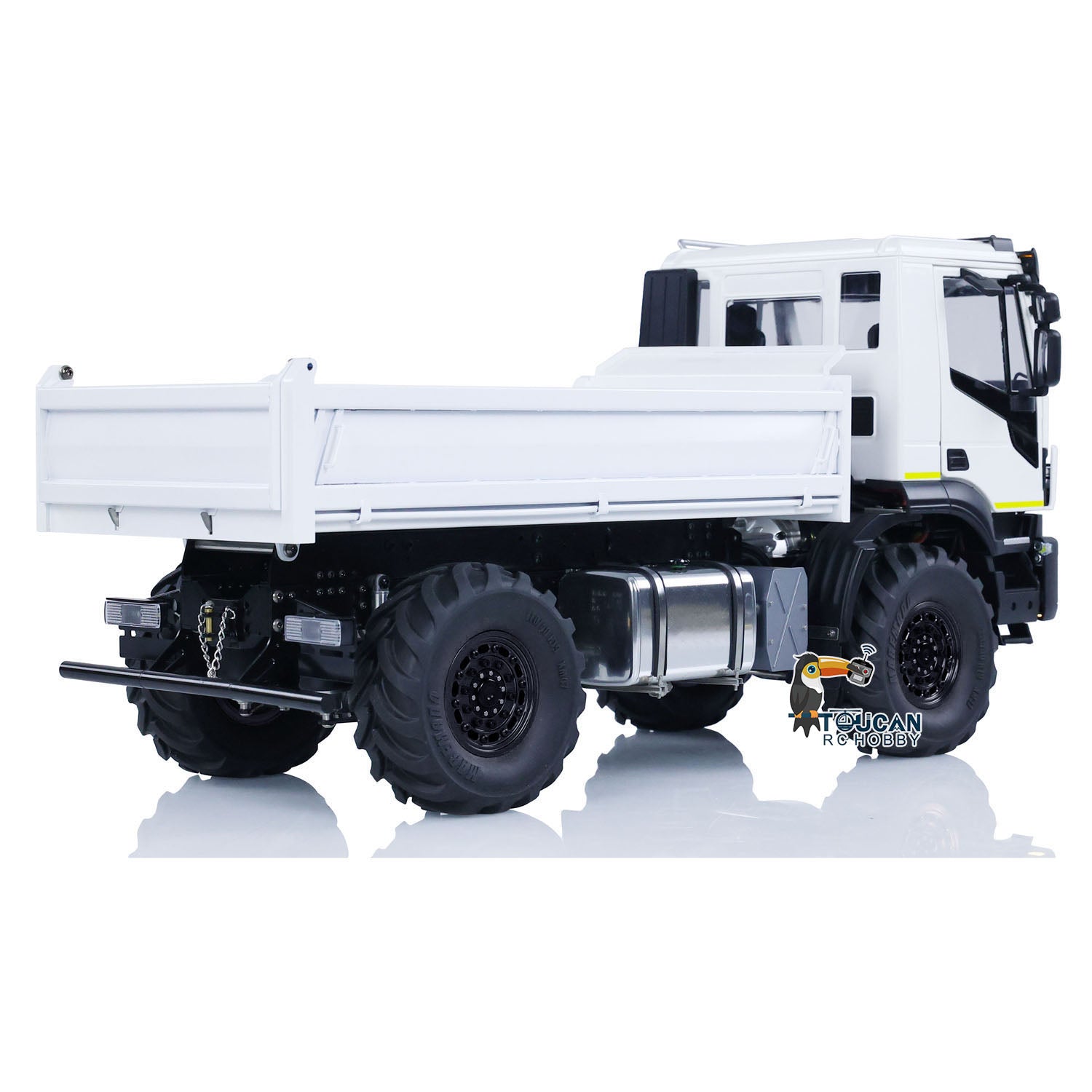 1/14 RC 4x4 Hydraulic Dump Truck MD-4x4 right side profile showing exhaust and side mirror