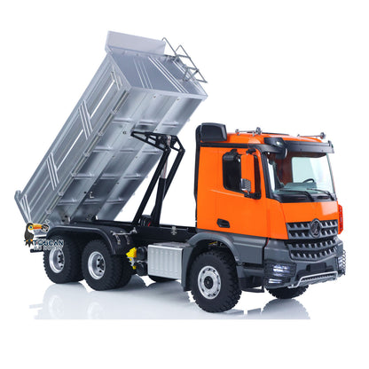 1/14 RC 6x6 Truck 5702 Chassis Underside View with Two Speed Transmission and Lead Screw