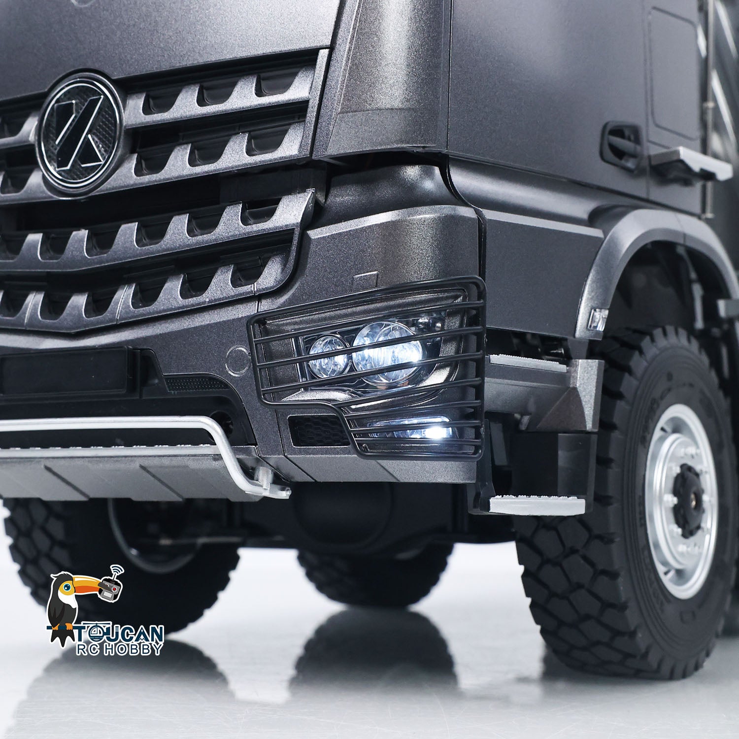 1/14 RC dump truck with sound system and speaker