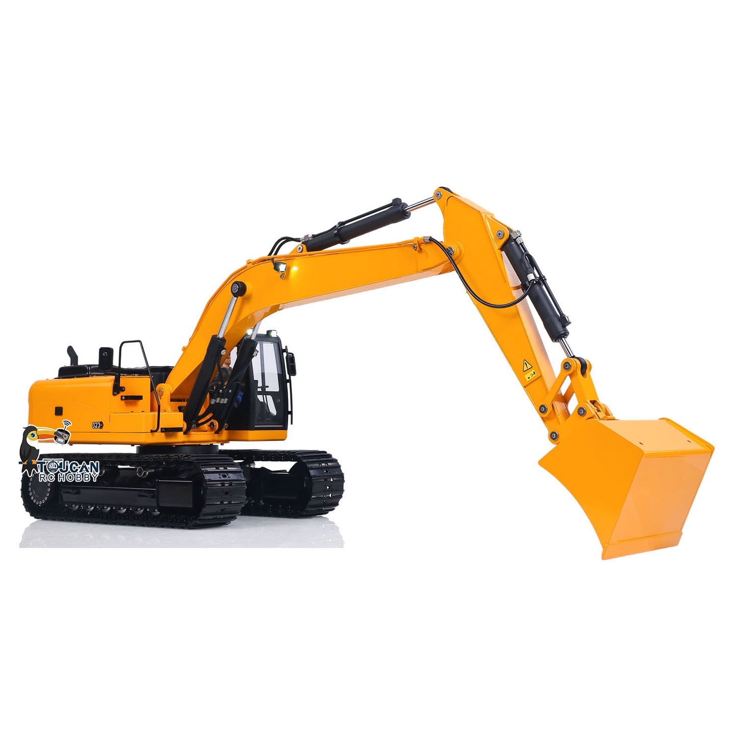 1/12 RC Hydraulic Excavator 323GX Three Quarter Angle