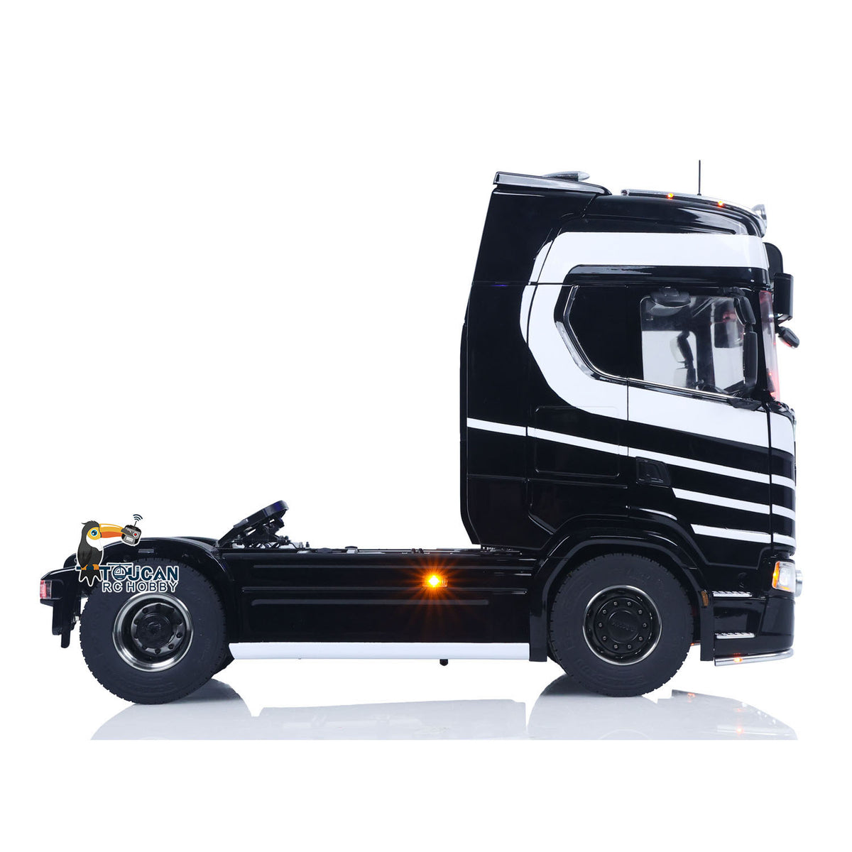 1/14 RC Lorry Unitru 05 770S Light System Sound System Smoke Unit Rear View